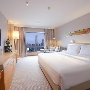 Jinling Tower City View Deluxe Room